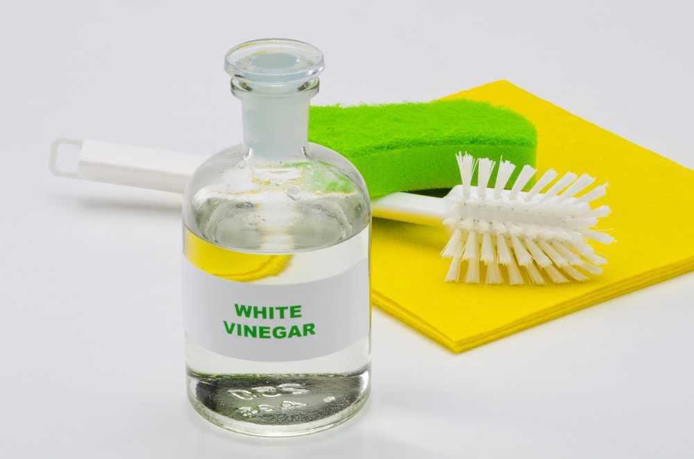 white-vinegar-spray